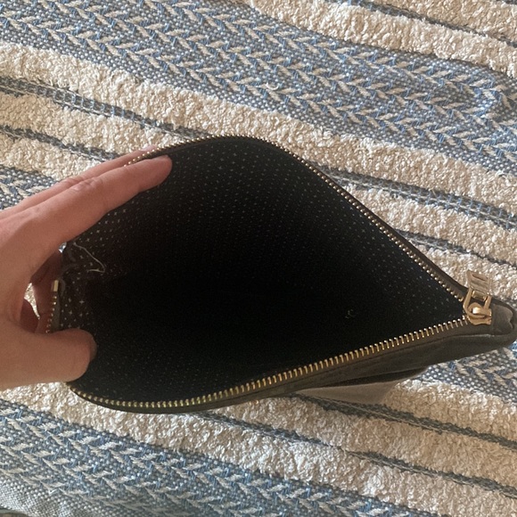 Clutch - Picture 4 of 5